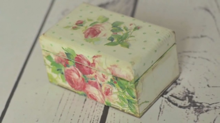 Декупаж скриньки. Майстер-клас для підлітків та дорослих Декупаж скриньки. Майстер-клас для підлітків та дорослих